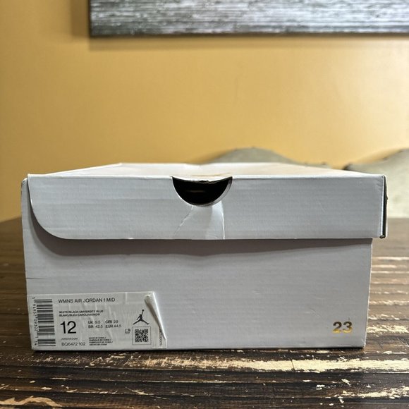 WOMANS AIR JORDAN 1 MID WHITE/BLACK-UNIVERSITY BLUE (W) SIZE 12 Bq6472-102 - Picture 7 of 7